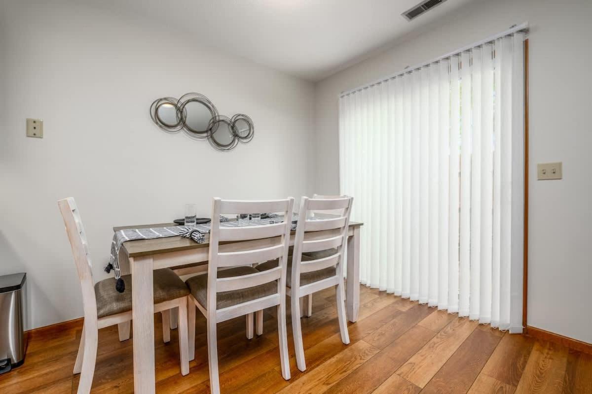 Family Friendly And Quite 2 Bedroom Condo Close To Fun Fort Wayne Exterior foto